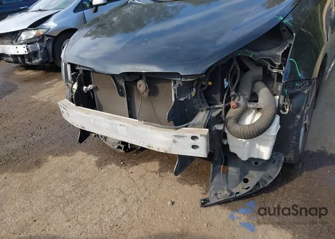 2009 Pontiac Vibe Gt из США, поврежденный, VIN 5Y2SR67079Z411637